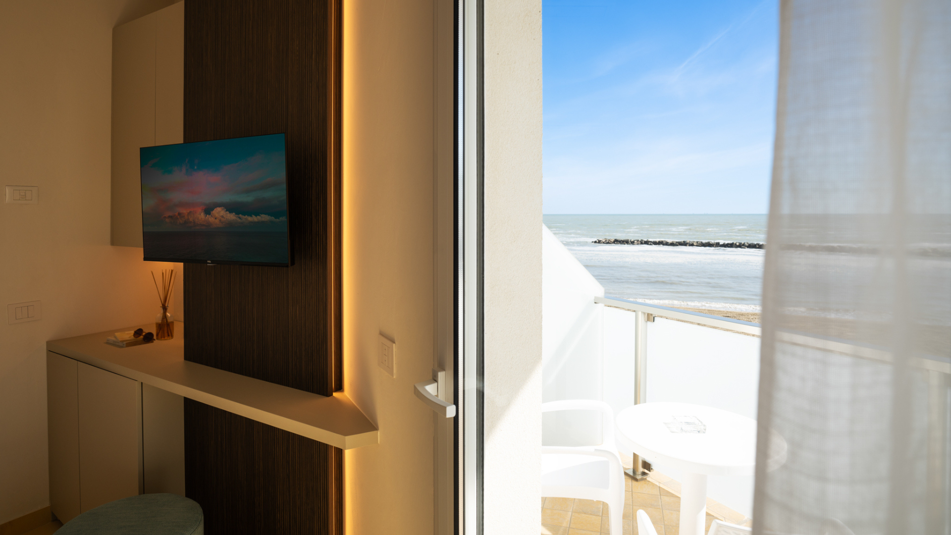 hotel a igea marina sul mare